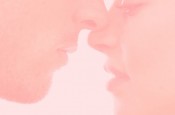 tango&hawaii_kissing_330